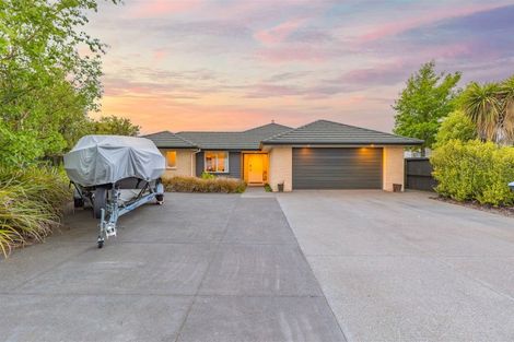 Photo of property in 10 Donovan Place, Aidanfield, Christchurch, 8025