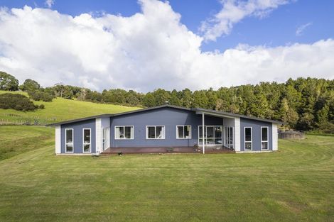 Photo of property in 160 Gray Road, Te Kamo, Kamo, 0185