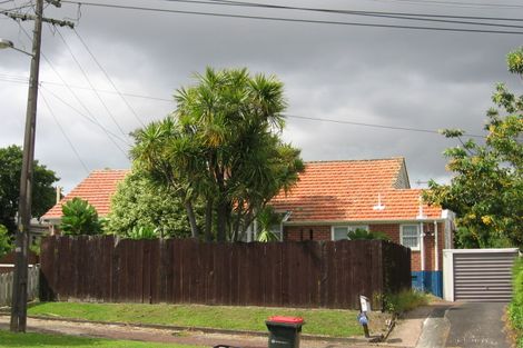 Photo of property in 10 Beatrix Street, Avondale, Auckland, 1026