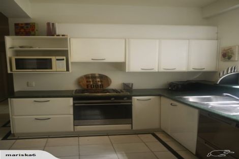 Photo of property in 1/154 Oriental Parade, Oriental Bay, Wellington, 6011