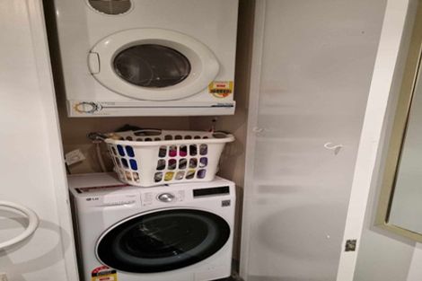 Photo of property in Gerondis Bldg Apartments, 407/60 Willis Street, Wellington Central, Wellington, 6011