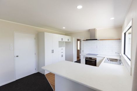 Photo of property in 21 Logan Way, Kelvin Grove, Palmerston North, 4414