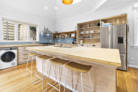 Photo of property in 265 Muritai Road, Eastbourne, Lower Hutt, 5013