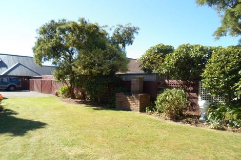 Photo of property in 92 Kapanui Road, Waikanae, 5036