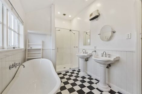 Photo of property in 158 Weston Road, St Albans, Christchurch, 8052