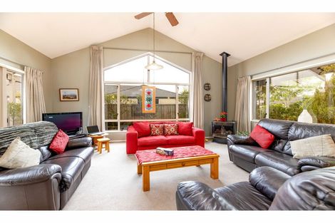 Photo of property in 14 Coolspring Way, Redwood, Christchurch, 8051