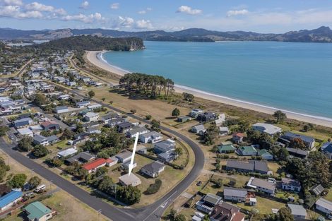 Photo of property in 50 Banks Street, Cooks Beach, Whitianga, 3591