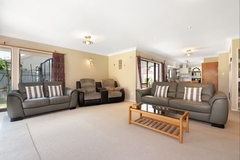 Photo of property in 17 Berescourt Place, Mount Maunganui, 3116
