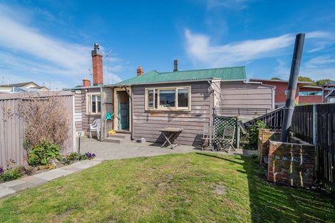 Photo of property in 18 Buchanan Street, Parkside, Timaru, 7910