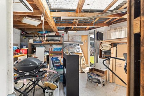 Photo of property in 15 Bull Street, Bulls, 4818