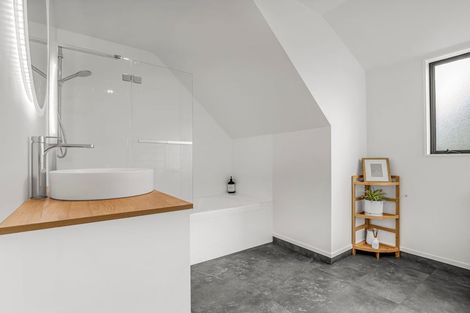 Photo of property in 46 Carter Drive, Pomare, Rotorua, 3015