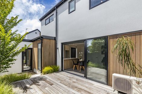 Photo of property in 4/63 Waltham Road, Sydenham, Christchurch, 8023