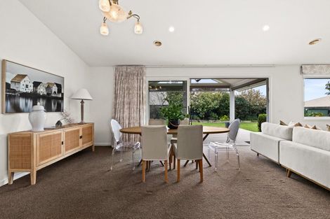 Photo of property in 54 Whakatomo Place, Havelock North, 4130