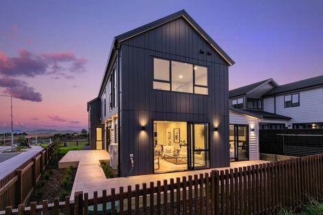 Photo of property in 2 Kauru Lane, Wainui, 0992