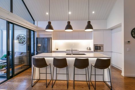 Photo of property in 7 Airmens Lane, Hobsonville, Auckland, 0616