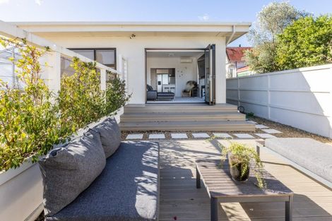 Photo of property in 500 Fenwick Street, Mayfair, Hastings, 4122