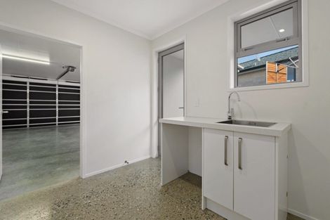 Photo of property in 4 Avalanche Place, Wanaka, 9305