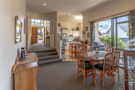 Photo of property in 3 Ashburn Close, Orewa, 0931