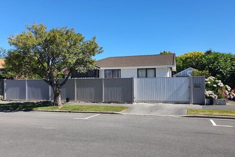 Photo of property in 5 Dalrye Place, Ilam, Christchurch, 8041