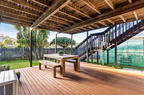 Photo of property in 32 Mcdowell Crescent, Hillcrest, Auckland, 0627