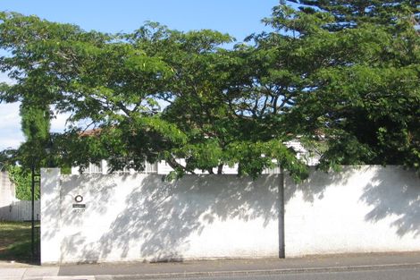 Photo of property in 3210 Great North Road, New Lynn, Auckland, 0600