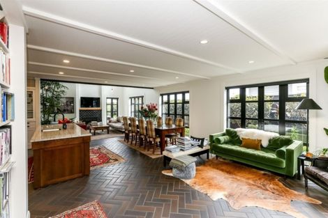 Photo of property in 20 Chilman Street, Strandon, New Plymouth, 4312