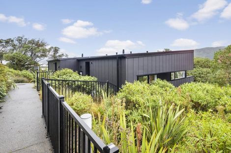 Photo of property in 37 Avon Street, Island Bay, Wellington, 6023