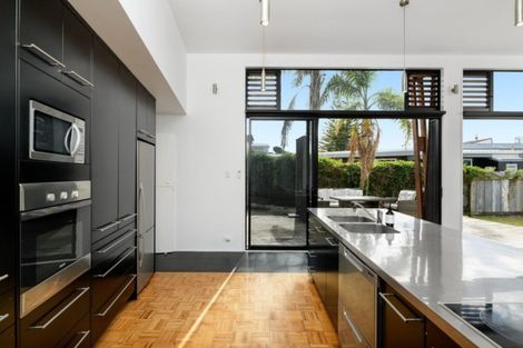 Photo of property in 1225 Papamoa Beach Road, Papamoa Beach, Papamoa, 3118