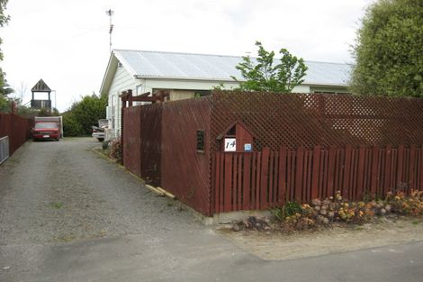 Photo of property in 14 Amberley Beach Road, Amberley, 7410