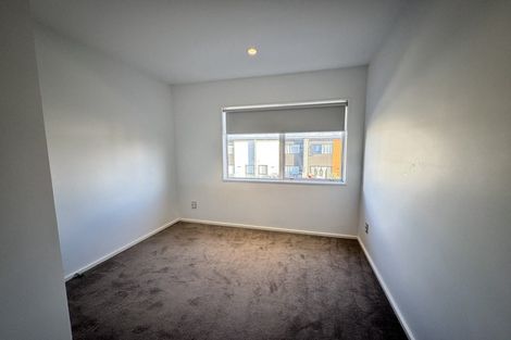 Photo of property in 11 Meritage Lane, Te Atatu South, Auckland, 0610