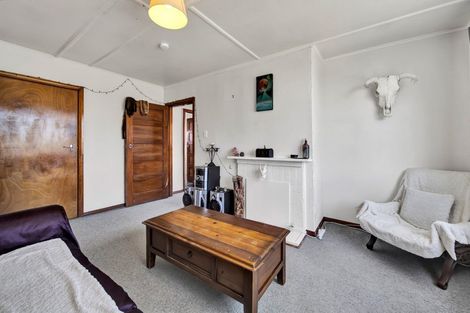 Photo of property in 28 Waihi Road, Hawera, 4610