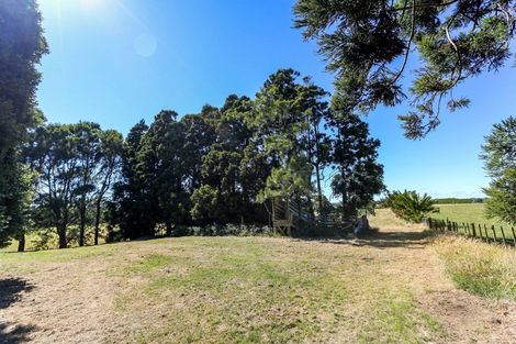 Photo of property in 1252 Devon Road, Sentry Hill, New Plymouth, 4373