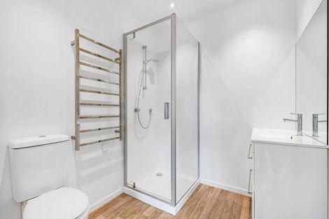 Photo of property in 37c Tawhiri Road, One Tree Hill, Auckland, 1061