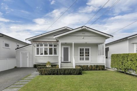 Photo of property in 12 Oban Road, Westmere, Auckland, 1022