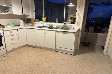 Photo of property in 15 Lewis Road, Pakuranga, Auckland, 2010