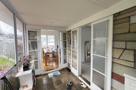 Photo of property in 59 Bond Crescent, Forrest Hill, Auckland, 0620
