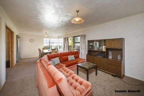 Photo of property in 37 Chippendale Crescent, Highbury, Palmerston North, 4412