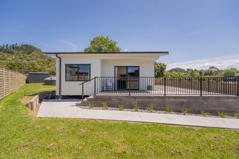 Photo of property in 4 Fred Harsant Drive, Cooks Beach, 3591