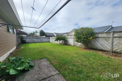 Photo of property in 26 Harbour Lights Close, West Harbour, Auckland, 0618