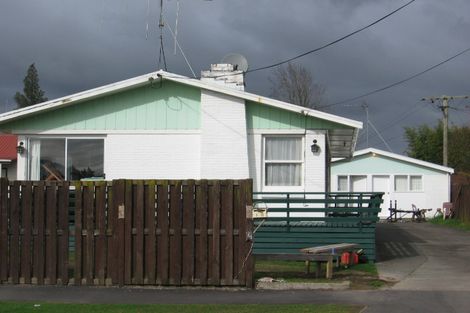 Photo of property in 158 Old Farm Road, Hamilton East, Hamilton, 3216