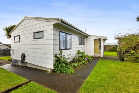 Photo of property in 27a Silvan Place, Bell Block, New Plymouth, 4312