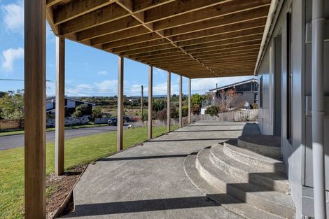 Photo of property in 16 Seaview Road, Ruakaka, 0116