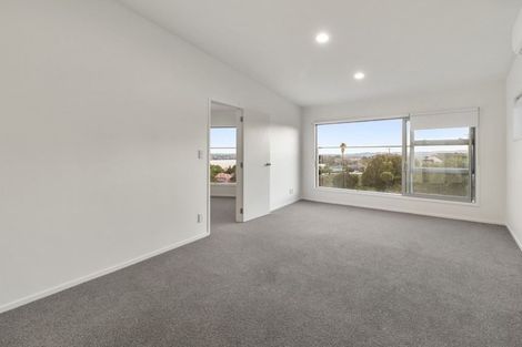 Photo of property in 3/4 Huka Road, Birkenhead, Auckland, 0626