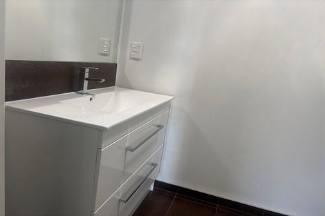 Photo of property in 215 Peterborough Street, Christchurch Central, Christchurch, 8013