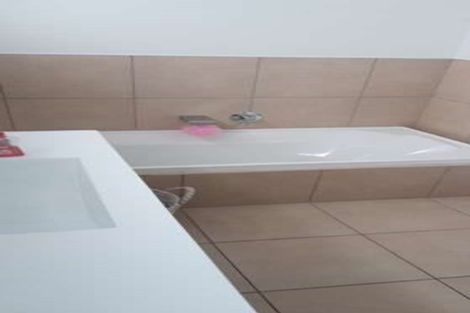 Photo of property in 2/670 Ferry Road, Woolston, Christchurch, 8023