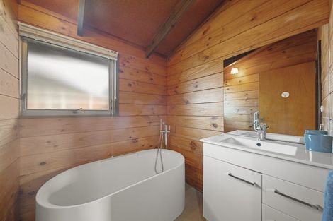 Photo of property in 27 Orams Road, Hillpark, Auckland, 2102