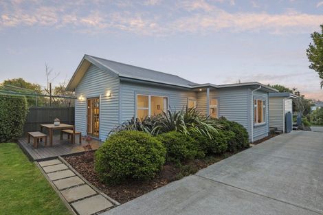 Photo of property in 14 Riverview Street, Beckenham, Christchurch, 8023