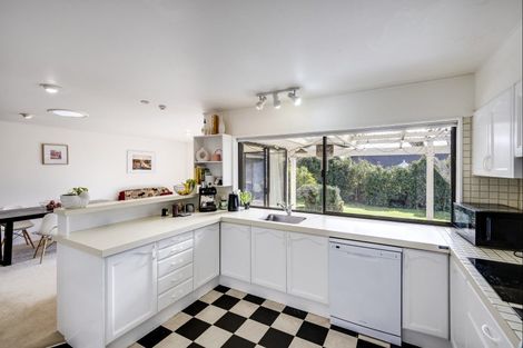 Photo of property in 62 Iona Road, Havelock North, 4130