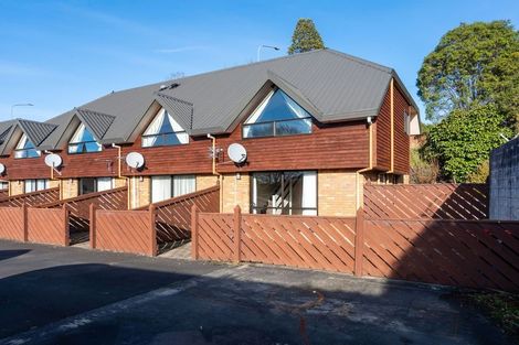 Photo of property in 129h Helensburgh Road, Halfway Bush, Dunedin, 9010