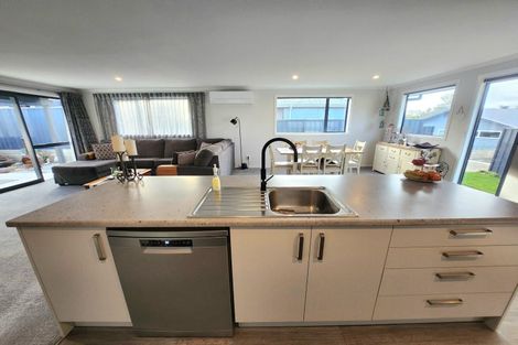 Photo of property in 11e Kingslea Street, Holmes Hill, Oamaru, 9401